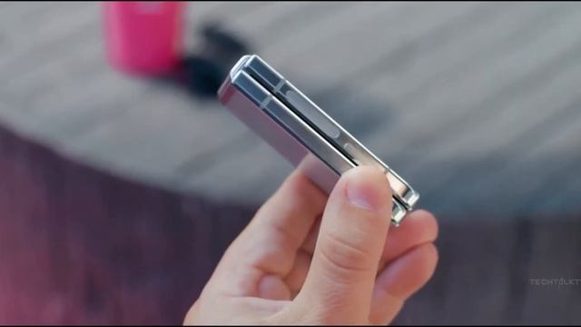 Samsung Galaxy S24 Ultra - FIRST LOOK |WOW смотреть онлайн