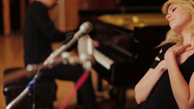 Jena Malone & The Shoe - "Dead Rabbit Hopes" Acoustic Performance for Just Jared's Spotlight Series смотреть онлайн
