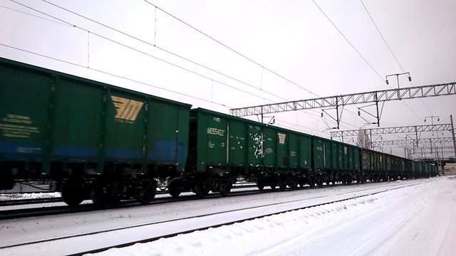 18.12.2021. (Качающиеся вагоны). 'ВЛ80С-1645' с грузовым. смотреть онлайн
