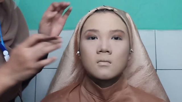 Tutorial Flawless Makeup Pengantin Syar’i смотреть онлайн