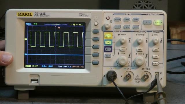 Rigol DS1052E and Tektronics TBS1042 Oscilloscopes смотреть онлайн