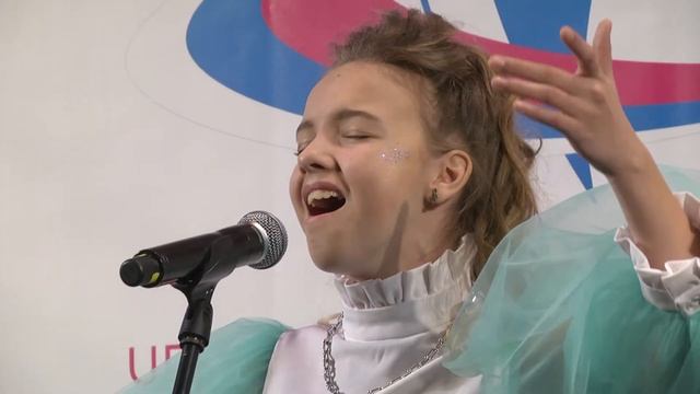 "Зима" Екатерина Козлова (Полина Гагарина) смотреть онлайн