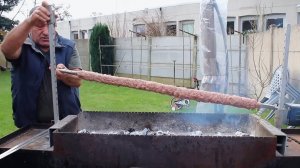 Особенный рецепт люля-кебаб! Огромный кебаб приготовленный на вертеле и салат из запеченных овощей