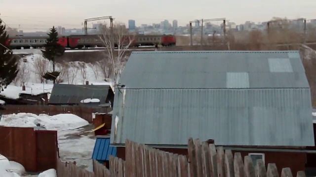 Электропоезд ЭР2К-1058 смотреть онлайн