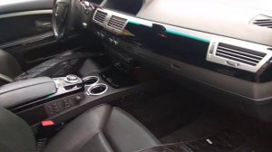 Как снять центральный подлокотник БМВ 7 е65, вилку ( бороду)