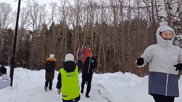 ОПЯТЬ ПЯТЬ ВЁРСТ НА АЛЛЕЕ ЗДОРОВЬЯ!! (Йошкар-Ола) а где пятюнятор? Сегодня без лежачих волонтёров.. смотреть онлайн