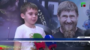8-летний мальчик из ЧР обновил два мировых рекорда по отжиманиям от пола