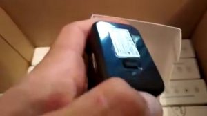 Как вставить батарейки в пульсоксиметр