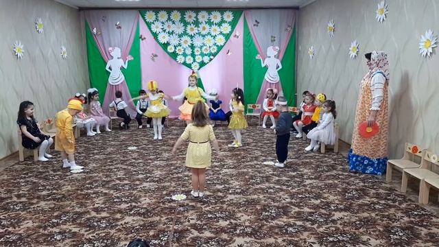 "Танец курочки и цыплят" младшая группа смотреть онлайн