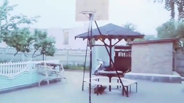 Парень 15 лет делает данк! смотреть онлайн