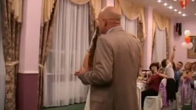 Невероятно красивый танец дочери с отцом на свадьбе в чернигове 2013 живой вокал