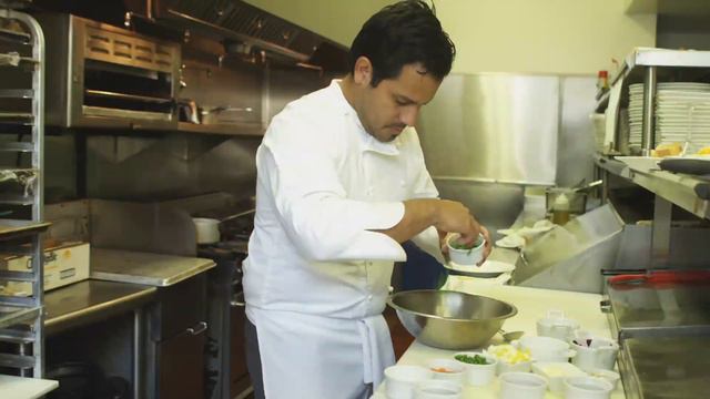 Peruvian Potato Salad : Peruvian Food & Drink смотреть онлайн
