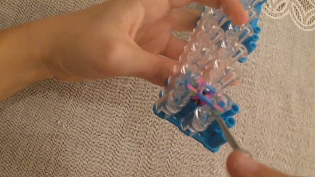 БРАСЛЕТ "РЫБИЙ ХВОСТ" ИЗ РЕЗИНОК RAINBOW LOOM. смотреть онлайн