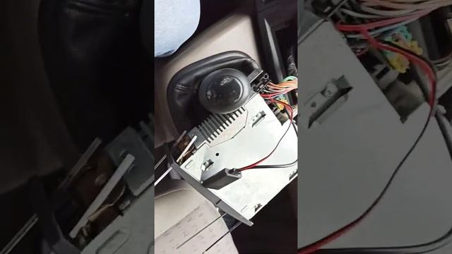 Renault Scenic 2 ,2006 ,aux- Bluetooth,установка - подключение.