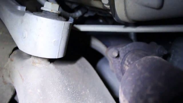 Finding an Oil Leak on the chevy Avalanche 2002 5.3L Vortec Engine смотреть онлайн