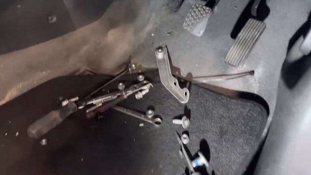 Corsa c replacing clutch master cylinder and padle housing смотреть онлайн