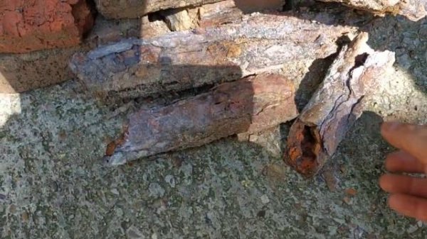 Сколько послужит канализационная чугунная труба? Трубе 70 лет, полностью сгнила.