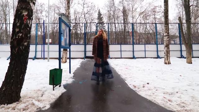 на улицах наших давно не слышно песен смотреть онлайн