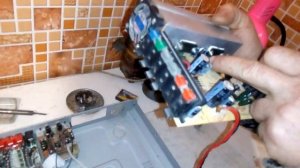 ИЗ  DVD УСИЛИТЕЛЬ ЗВУКА  ДЛЯ АВТО