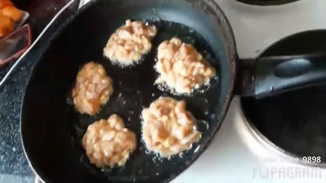 Вкусные рецепты (Котлеты из рубленой курицы ). смотреть онлайн