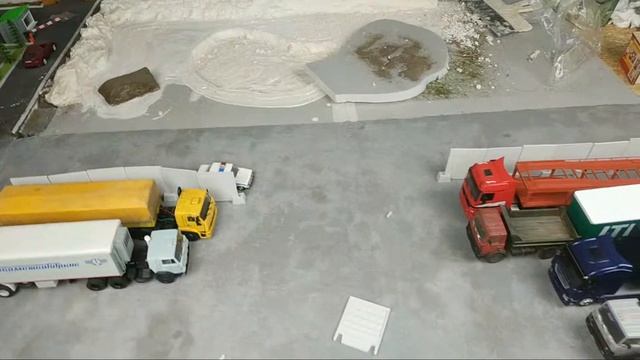 Что построить на макете? АТП или ВОЕННУЮ БАЗУ? смотреть онлайн