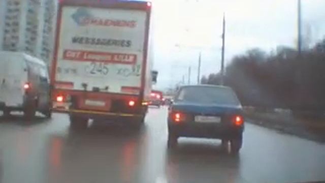Пример видеозаписи авторегистратора в разрешении 640x480 смотреть онлайн