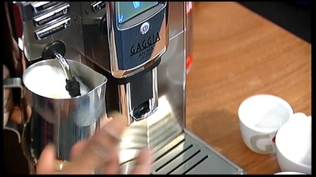 Gaggia Anima Deluxe - Frothing Milk with wand - Gaggia caffe TV смотреть онлайн