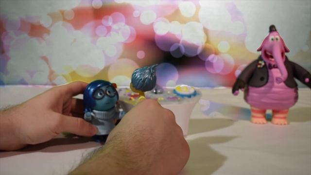 Les jouets Vice-versa du dessin animé Disney Pixar voyagent dans l'espace! Bing Bong et ses amis смотреть онлайн