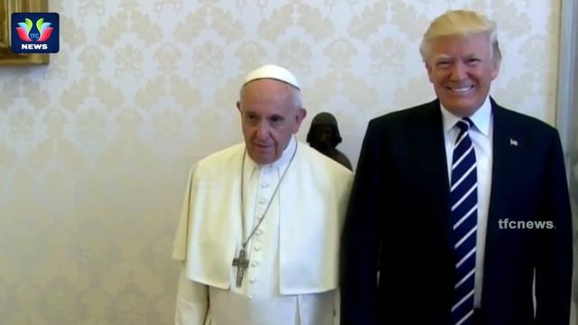 Oops ! Awkward Moment | ANGRY Pope Francis SLAPS Donald Trump's Hand For Touching Him | смотреть онлайн