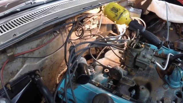 60 Pontiac barn find gets electronic ignition and oil change смотреть онлайн