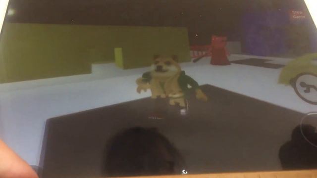 Я создала СВОЮ КАРТУ в Пигги!Убегаю от свинки на стройке. смотреть онлайн