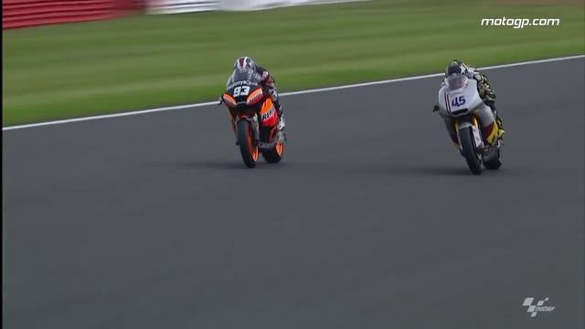 MotoGP™ Best Battles: Redding vs Márquez Silverstone 2012 смотреть онлайн