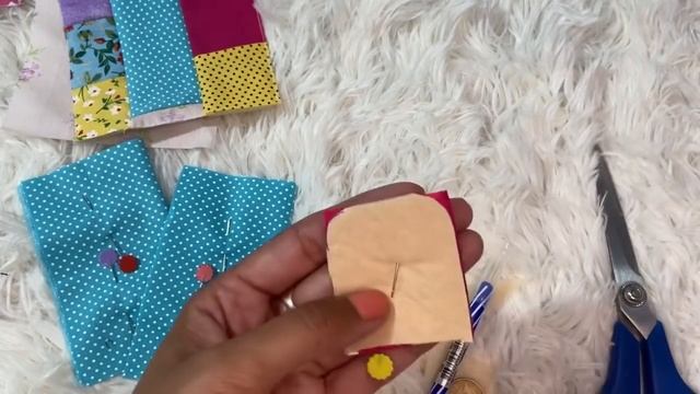 ÓTIMA LEMBRANCINHA ⭐️ APROVEITANDO RETALHOS ⭐️ MINI PORTA CARTÕES смотреть онлайн