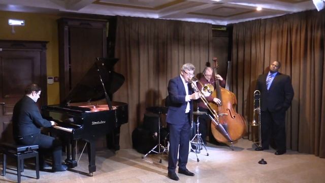 Дуэт Jerome & Max (It's All Right With Me) смотреть онлайн