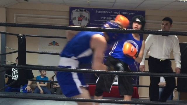 Первый бой.Ильин Павел (Инфайтинг) vs Габунщин Кирсан (СК Юность) вес до 75 кг смотреть онлайн