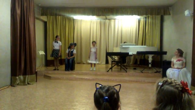 Концерт. Поет Надя . Про лошадку. смотреть онлайн