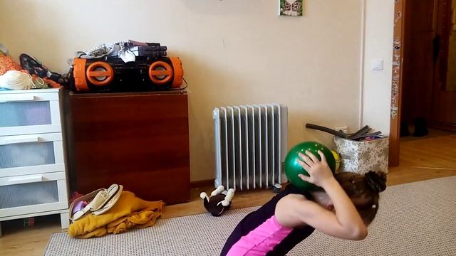 Гимнастика с мячом смотреть онлайн