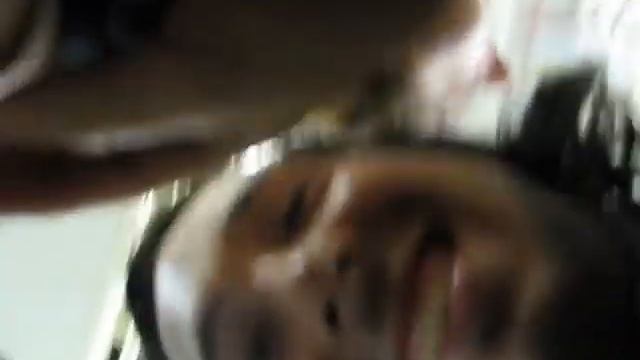 Getting crammed into a Tokyo subway train смотреть онлайн