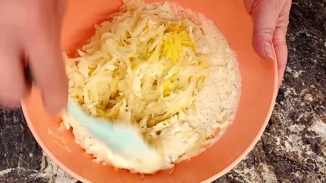Вкусная картофельная запеканка с аппетитной и румяной корочкой смотреть онлайн