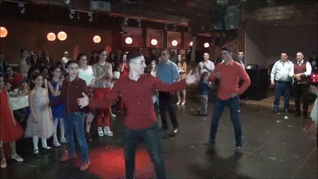 Армен + Карине 26.04.18 - Акт. 2 (Танец детей) смотреть онлайн