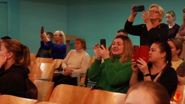 ПОСВЯЩЕНИЕ В ПЕРВОКЛАССНИКИ1.mp4 смотреть онлайн