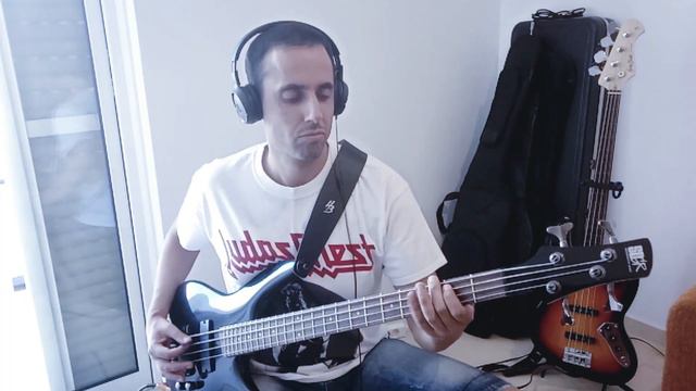 Thin Lizzy - Vagabond Of The Western World (Bass Cover) смотреть онлайн