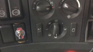 Ремонтируем печку салона Вольво ФШ. Китай не выручает.