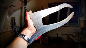 Очень полезный самодельный инструмент.