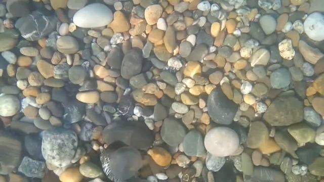 Море сегодня горит бирюзой. смотреть онлайн