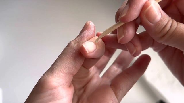 Как делать маникюр в домашних условиях. Уход за ногтями дома. Маникюр в домашних условиях смотреть онлайн