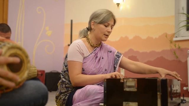 Тандава Прия. Киртан в Гауранга мандире - 28.12.2019г