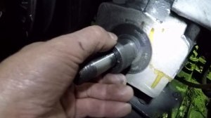 Снегоход Буран, не работает правый цилиндр. Что делать.