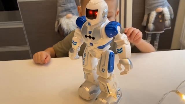 SMART BOT обзор робота , супер робот SMART BOT смотреть онлайн