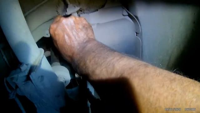 Замена шаровой опоры на Рено Логан -своими руками - 1 часть смотреть онлайн